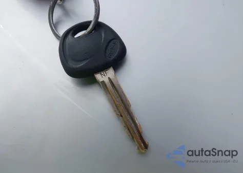 2013 Hyundai Elantra Gls z USA, uszkodzony, nr VIN KMHDH4AE7DU787955